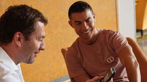 Cristiano Ronaldo investe na plataforma online Chrono24 de venda de relógios de luxo