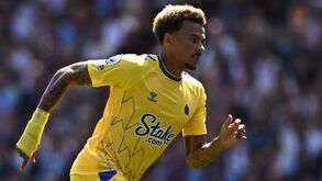 Dele Alli: «Fui abusado aos 6 anos por um amigo da minha mãe. Ela era alcoólica»