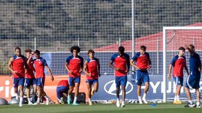 João Félix mais animado e com incentivo de Diego Simeone: futuro continua a passar pela saída