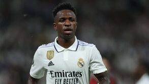 Vinícius Jr explica em tribunal os dois motivos por que é vítima de insultos racistas em Espanha