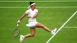 Jabeur apura-se para a final de Wimbledon pelo segundo ano consecutivo