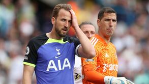 Salário milionário e uma promessa pouco comum: o plano do Tottenham para convencer Harry Kane