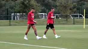 Di María e Jurásek apontam à estreia, Otamendi como principal preocupação: o resumo do dia do Benfica