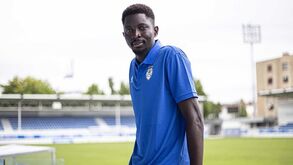 Feirense garante Malam Camará para o meio-campo