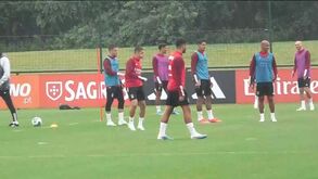 O resumo do penúltimo dia do Benfica em Inglaterra e a mudança do 8 para o 80 na Suíça