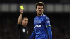 Dele Alli faz revelações dramáticas: «Aos 7 anos comecei a fumar e aos 8 a vender droga»