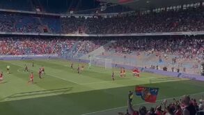 Di María volta a marcar com camisola do Benfica 13 anos depois e os adeptos reagem assim