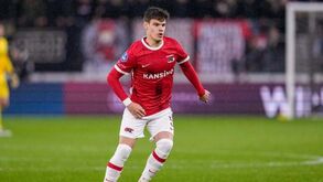 Bournemouth prestes a desviar Kerkez da Lazio