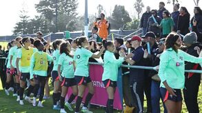 Portugueses emocionados com treino da seleção feminina: «A gente vai ganhar isto tudo!» 