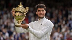 Prestígio... e milhões: saiba quanto recebeu Carlos Alcaraz pela vitória na final de Wimbledon