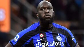 Adeptos do Inter arrasam Lukaku