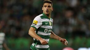 Rúben Vinagre por horas no Hull City