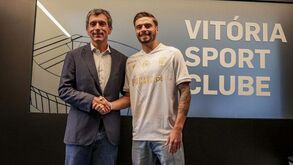 Oficial: Nuno Santos é reforço do V. Guimarães