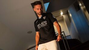 Henrique Gomes oficializado no Ac. Viseu