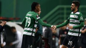 Chermiti e Paulinho despertam interesse