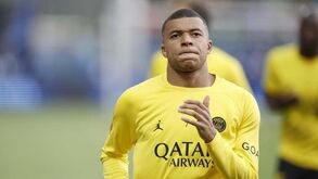 PSG quer segurar Mbappé com contrato vitalício de 1.000 milhões de euros