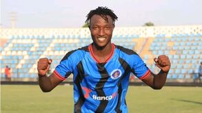 Buba Jammeh vai reforçar o E. Amadora