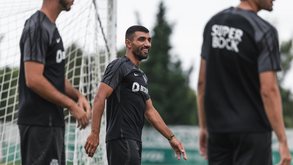 Esgaio promete praxe aos miúdos do Sporting: «Vão ter de sofrer um bocadinho»