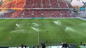 Insólito: sistema de rega do Estádio do Algarve atrasou início do Al Nassr-Benfica