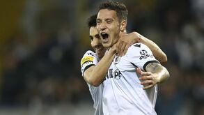 Bruno Duarte reforça ataque do Farense