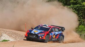 Lappi comanda em igualdade