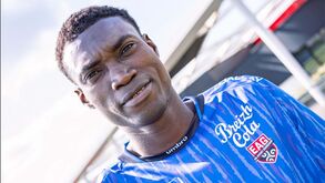Niasse deixa Tondela e é reforço dos franceses do Guingamp
