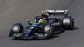 Lewis Hamilton garante pole position para o Grande Prémio da Hungria