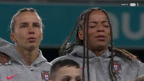 Emoção no hino português: Tatiana Pinto e Jéssica Silva em lágrimas
