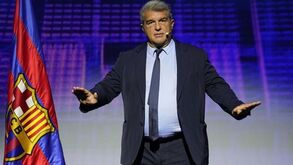 Laporta e o vírus que afetou o Barcelona: «Jogadores estão mal da barriga, alguns com vómitos»