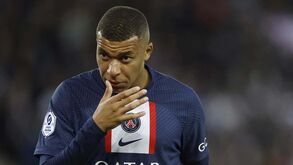 Luis Enrique em conflito com o PSG: treinador não está disposto a abdicar de Mbappé