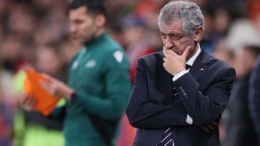 Fernando Santos pode estar a caminho da Arábia e federação polaca reage: «Está de férias»