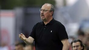 Rafa Benítez: «Benfica consegue fazer dois onzes para jogar na Champions»