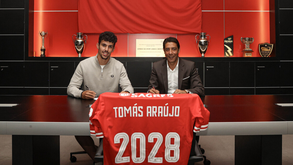 Tomás Araújo renova pelo Benfica e garante lugar