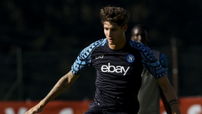 Nova ronda para contratar Zanoli
