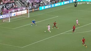 Messi volta a marcar pelo Inter Miami e agora após passe de Busquets