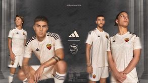 Roma de José Mourinho apresenta equipamento alternativo para a nova temporada