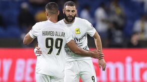 Al-Ittihad de Nuno Espírito Santo entra a ganhar na época oficial e com Benzema em grande