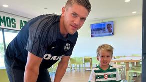 Mulher de Varandas partilha foto do filho com Gyökeres: «Dois Vikings suecos»