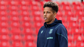 André Vidigal estreia-se pelo Stoke City com derrota frente ao Everton