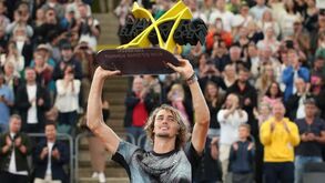 Zverev conquista em Hamburgo primeiro título desde a lesão grave no tornozelo