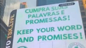 Insólito: adeptos do Palmeiras 'invadem' Times Square para... protestar com falta de reforços