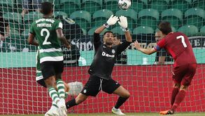 Adán vira página dos erros: «Cada temporada é diferente»