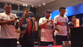Cher Ndour e Neymar foram 'rivais' no tiro ao alvo e Ugarte e Renato Sanches aprenderam a fazer sushi