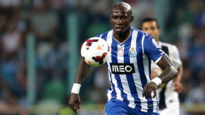 Mangala integra estágio do Estoril no Minho