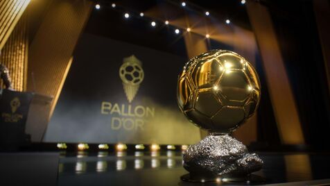 Troféu Melhor Jogador Futebol Prêmio Ballon Bola De Ouro