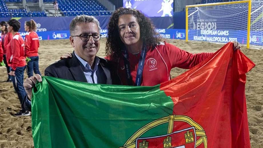 Jamila Martins porta-estandarte de Portugal no encerramento dos Jogos Europeus