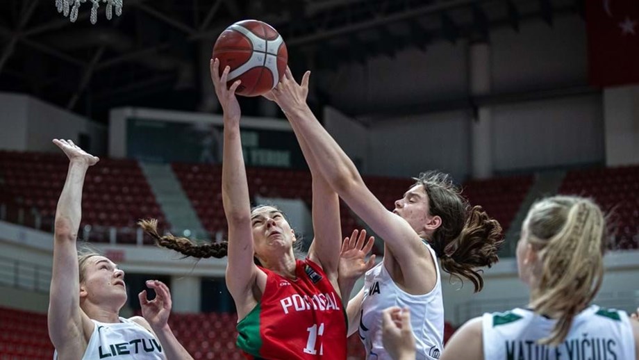 Portugal entra a ganhar no Europeu sub-18 feminino - Basquetebol - Jornal  Record