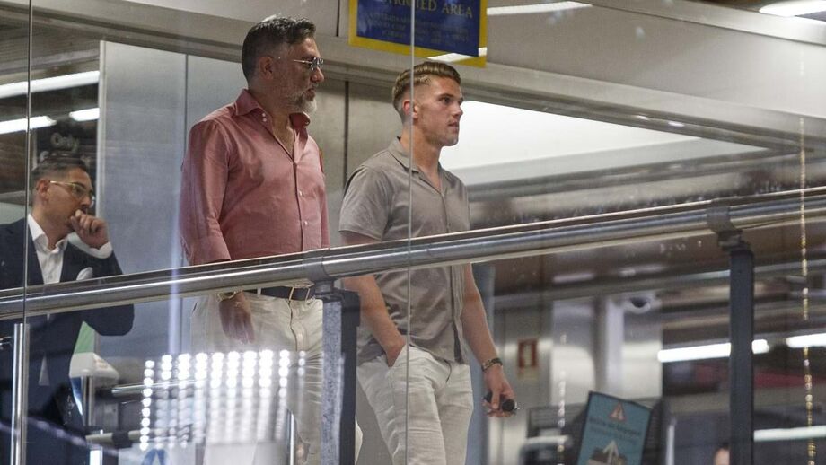 Avançado, de 25 anos, vai reforçar o Sporting