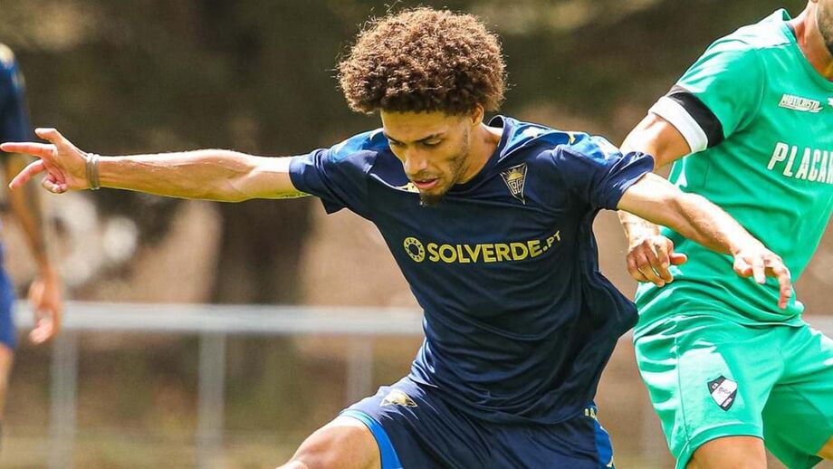 Serginho entrou e marcou o terceiro golo