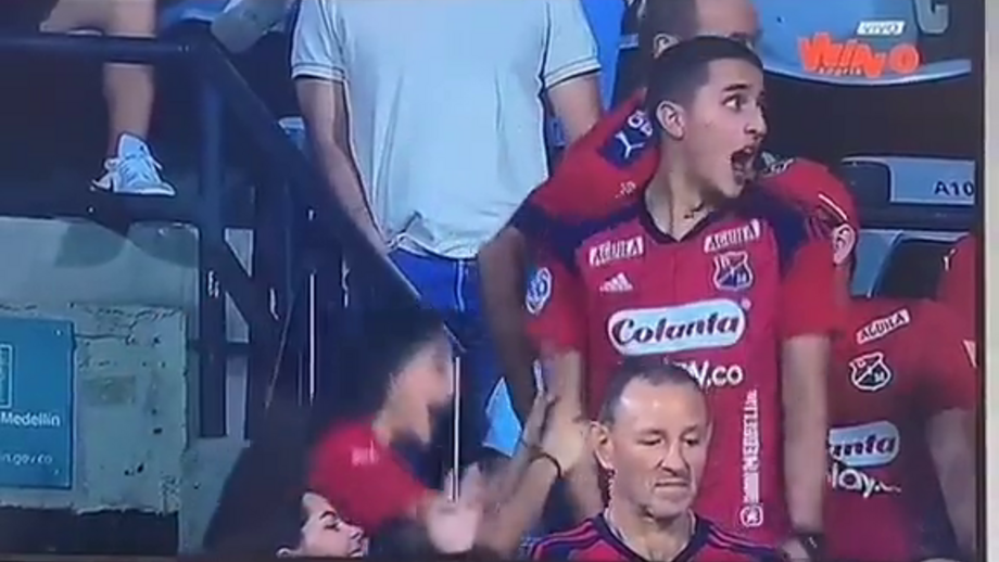 Tudo aconteceu nas bancadas do Estádio Atanasio Girardot, durante o jogo entre Independiente Medellín e o CA Júnior